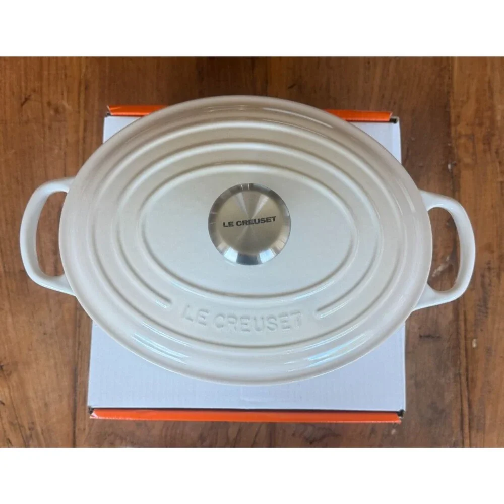 Le Creuset Enameled Cast Iron Signature Oval Dutch Oven 4.5 qt 27cm Meringue NEW